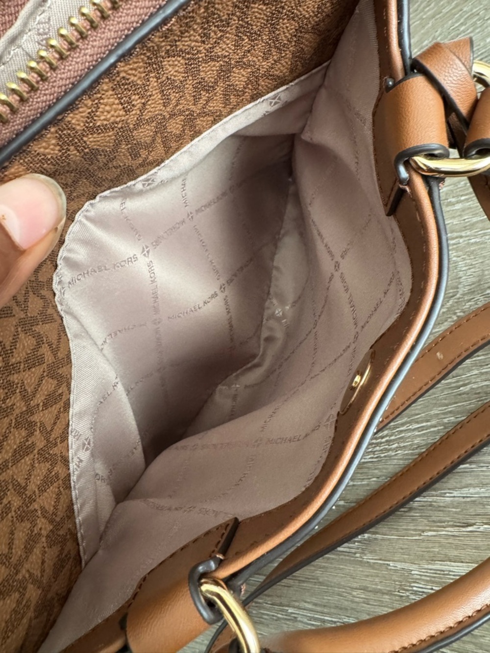 Michael Kors Austen Vanilla MK Logo Satchel with Brown Trim - Picture 7 of 16